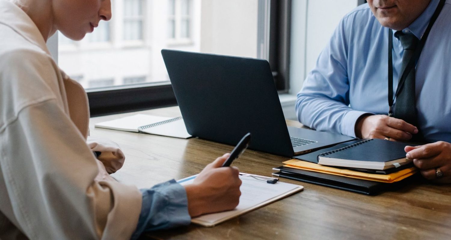 Contrato Social: o Guia Completo para Abrir uma Empresa com Sócios